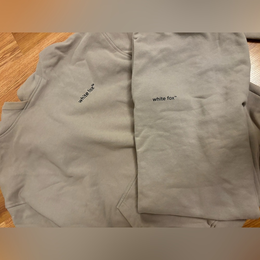 WHITE FOX HOODIE (L) SWEATPANTS (L but fit like a Medium)